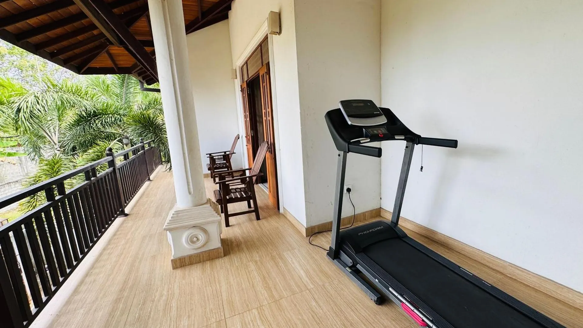 Alston'S Lodge Negombo Sri Lanka