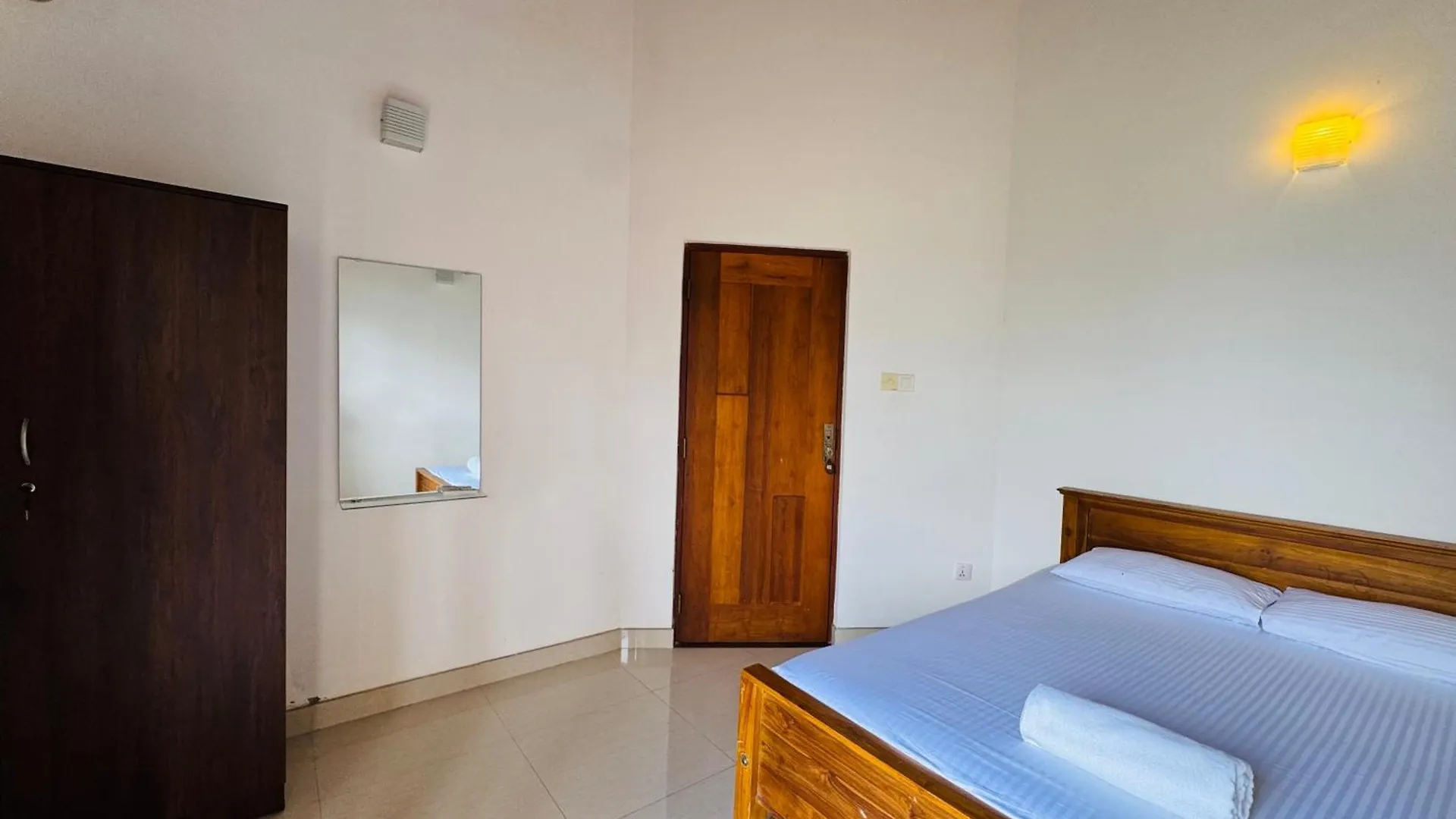 Bed & Breakfast Alston'S Lodge Negombo Sri Lanka